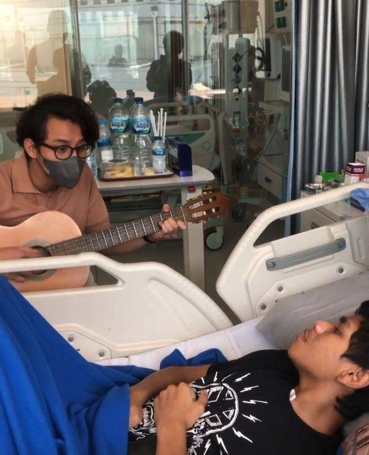 potret Ardhito Pramono jenguk David Ozora (instagram.com/ardhitopramono)