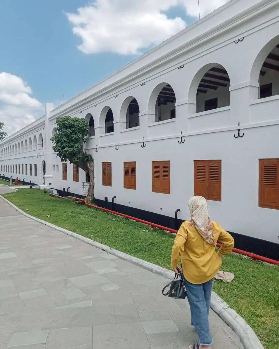 Benteng Van Den Bosch, Ngawi (instagram.com/listiwdiap)