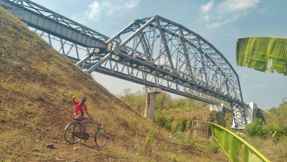 Struktur Jembatan Kereta Api Mbeling (instagram.com/ayun_elmolca)