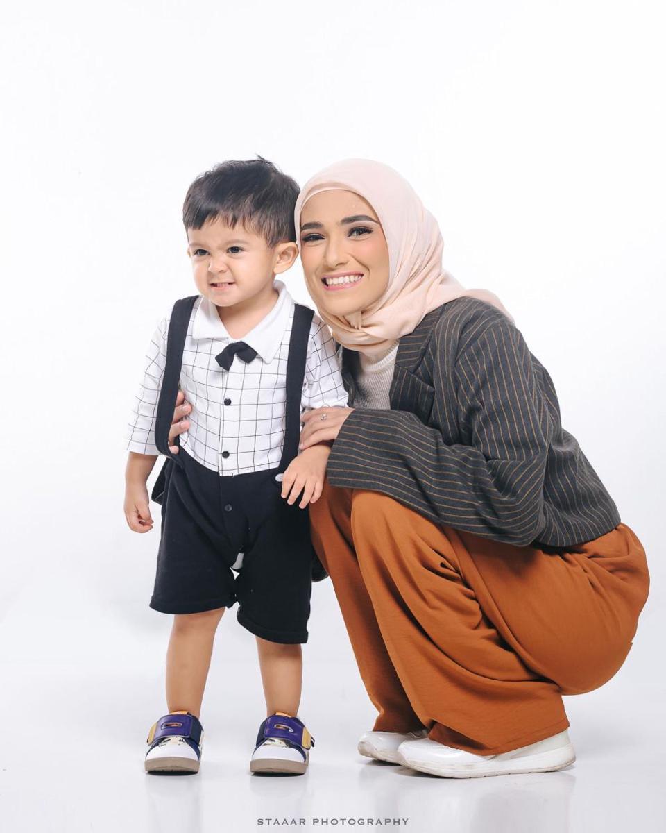 potret Nadya Mustika Rahayu dan buah hati (Radian Anggawijaya via instagram.com/nadyamustikarahayu)