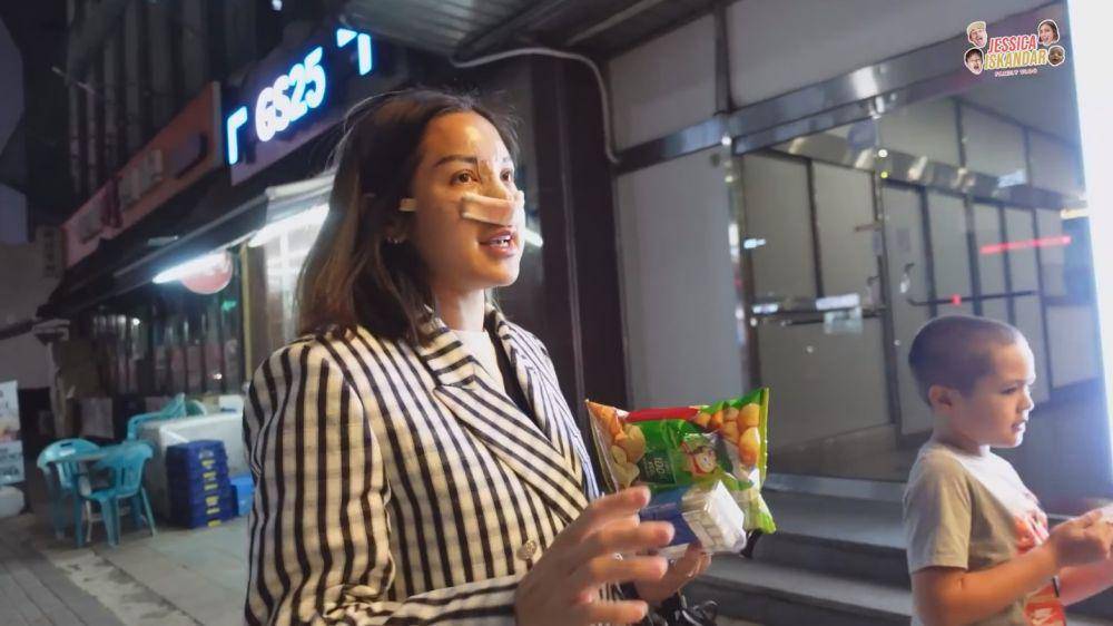 Jessica Iskandar street food (YouTube.com/Jessica Iskandar)