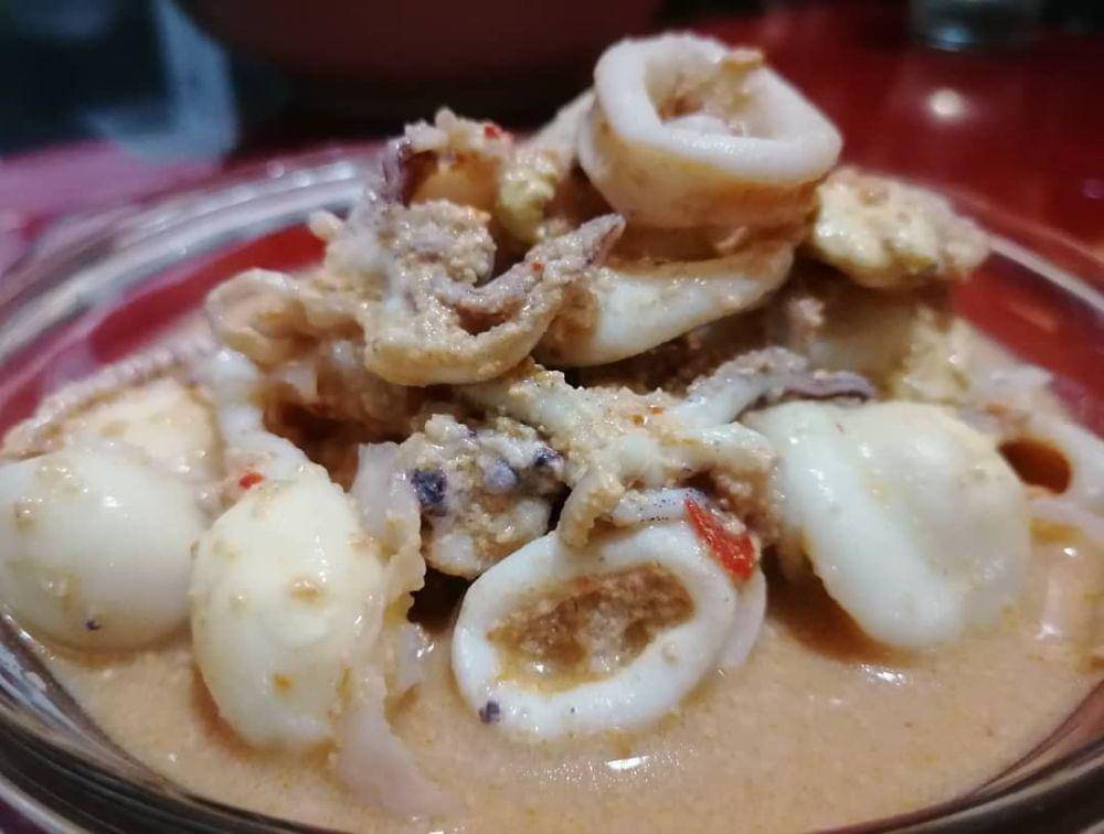 opor cumi (instagram.com/dapurmamiapri)