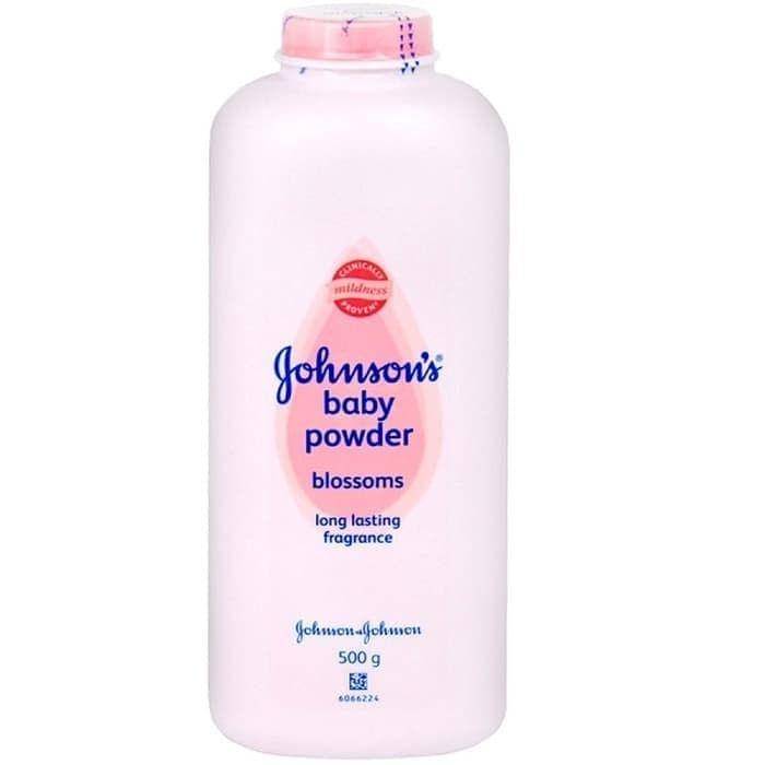 JOHNSONS BABY Powder Blossoms. (dok. Tokopedia/Johnson & Johnson)