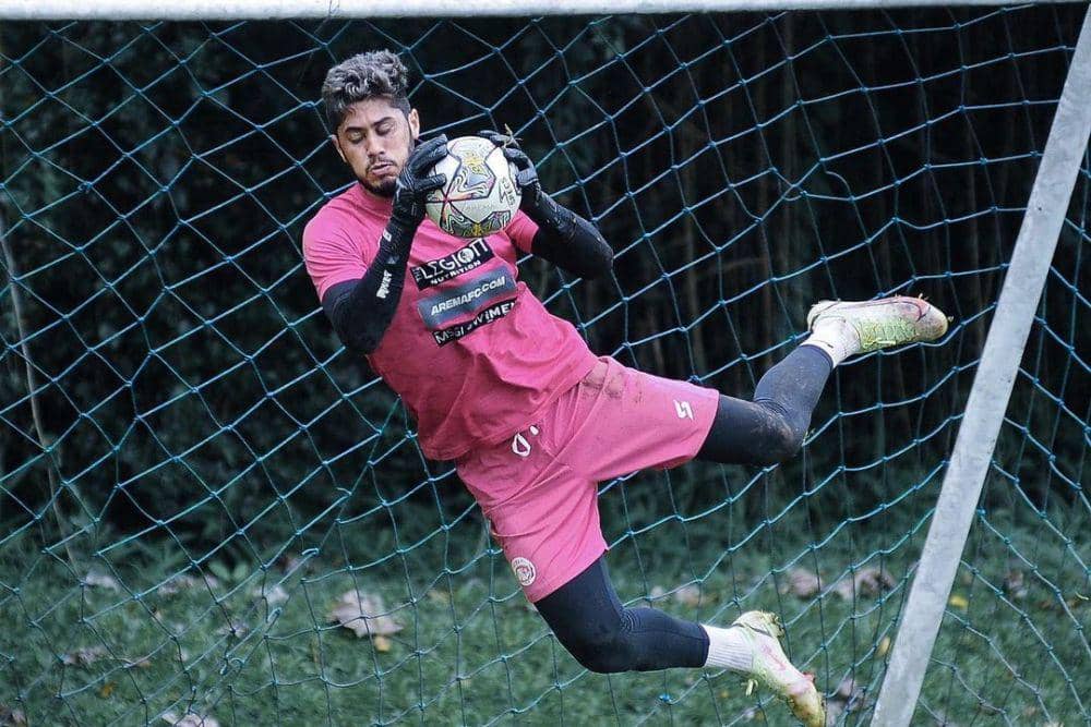 Adilson Maringa (instagram.com/aremafcofficial)