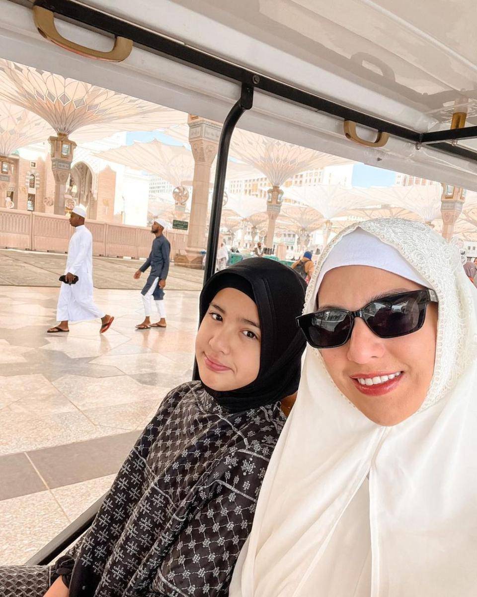 potret Nia Ramadhani berhijab (instagram.com/ramadhaniabakrie)