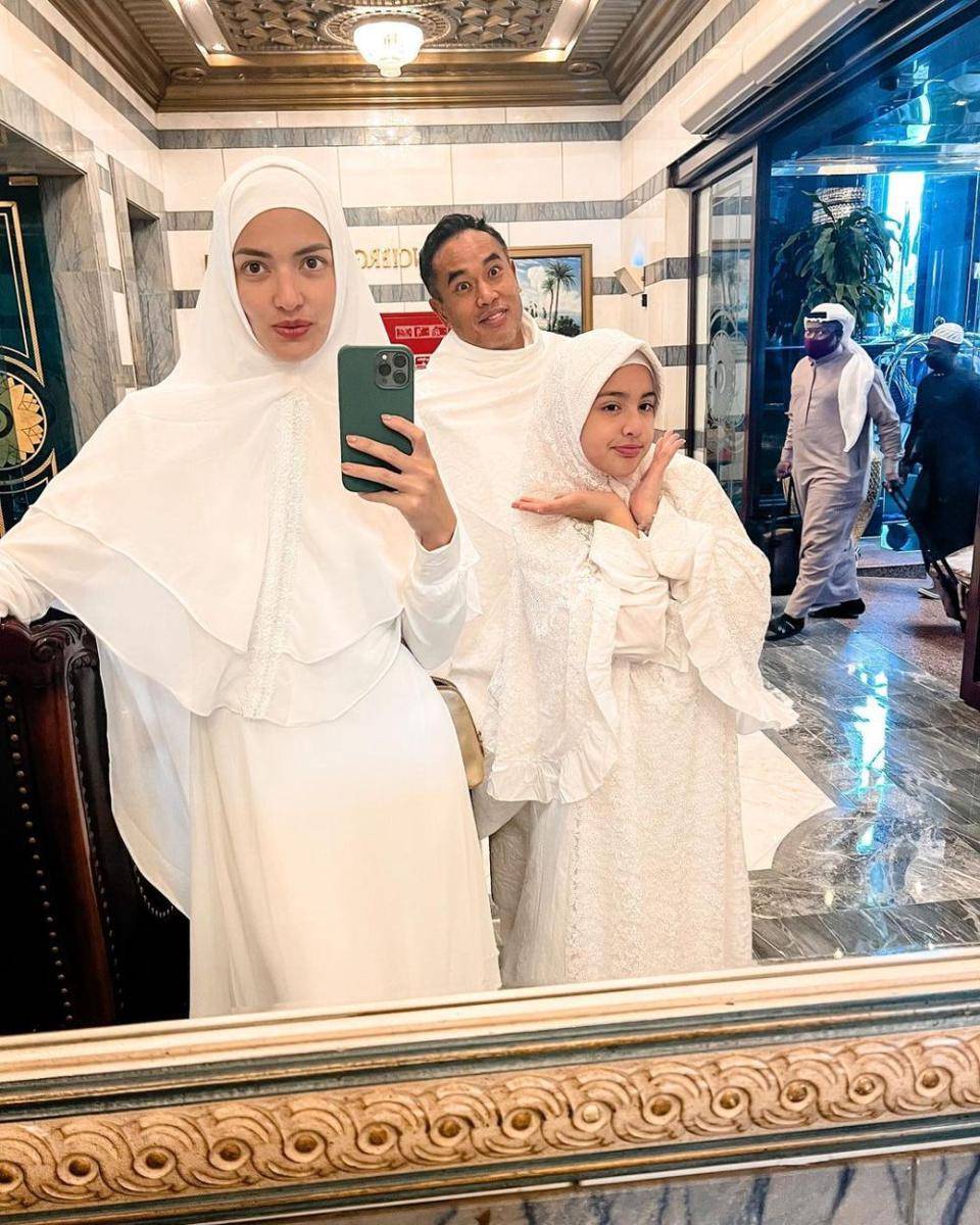 potret Nia Ramadhani berhijab (instagram.com/ramadhaniabakrie)
