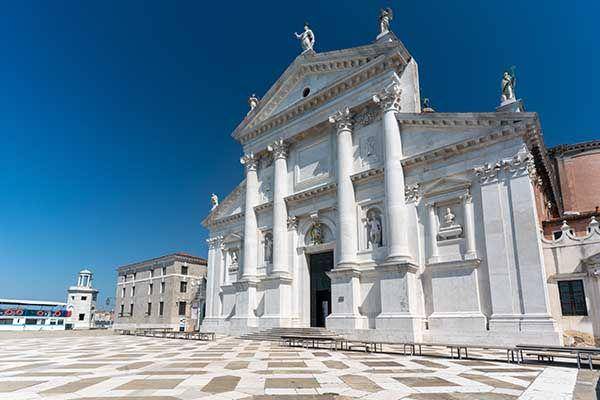 biara terkenal di Venice dengan gaya khas renaissance (venicelover.com)