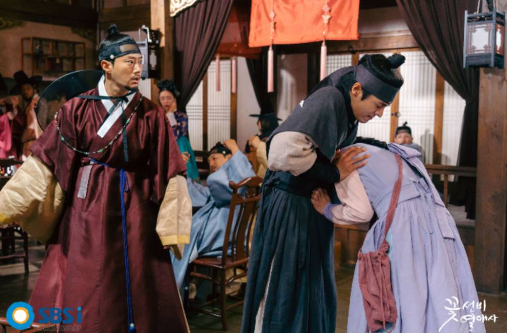 still cut The Secret Romantic Guesthouse (dok. SBS/The Secret Romantic Guesthouse)