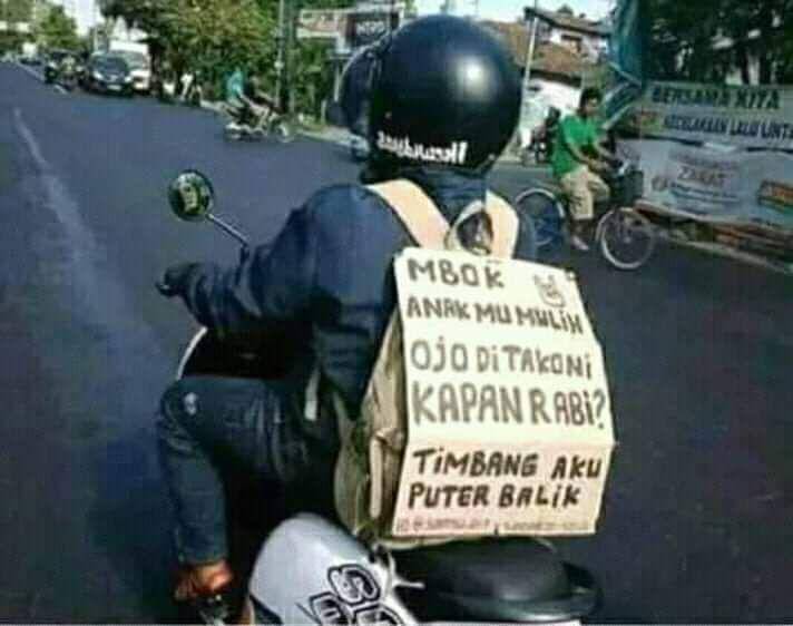tulisan kocak pemudik motor (twitter.com/DimasBa93446295)