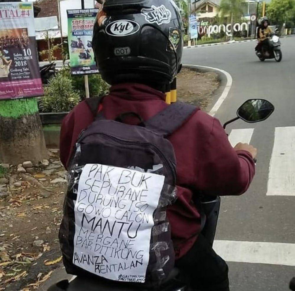 tulisan kocak pemudik motor (twitter.com/DetaSectiozz)