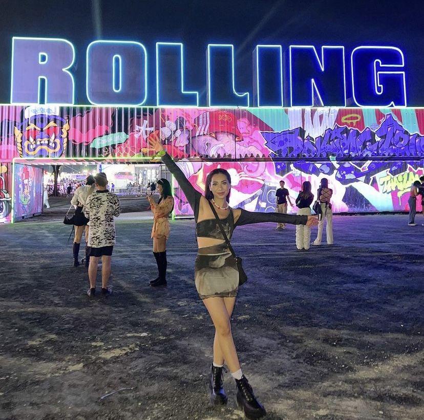 Abel Cantika nonton Rolling Loud Thailand (instagram.com/abellyc)
