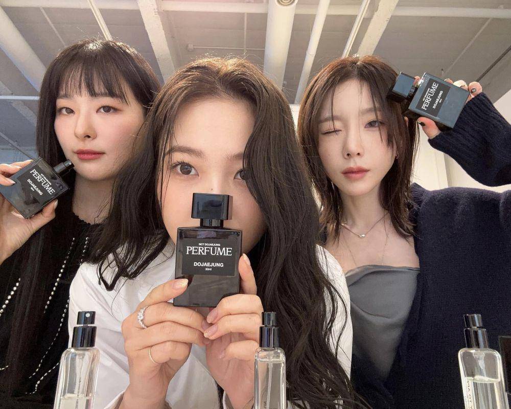 Seulgi, Yeri dan Taeyeon di NCT DOJAEJUNG DEBUT LAUNCH SHOW (instagram.com/hi_sseulgi/)
