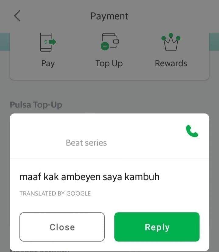 Isi chat ojol yang sedang ambeien ke customer. (Twitter.com/@abcdebrilla_)