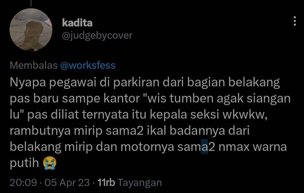 kejadian lucu di tempat kerja (twitter.com/judgebycover)