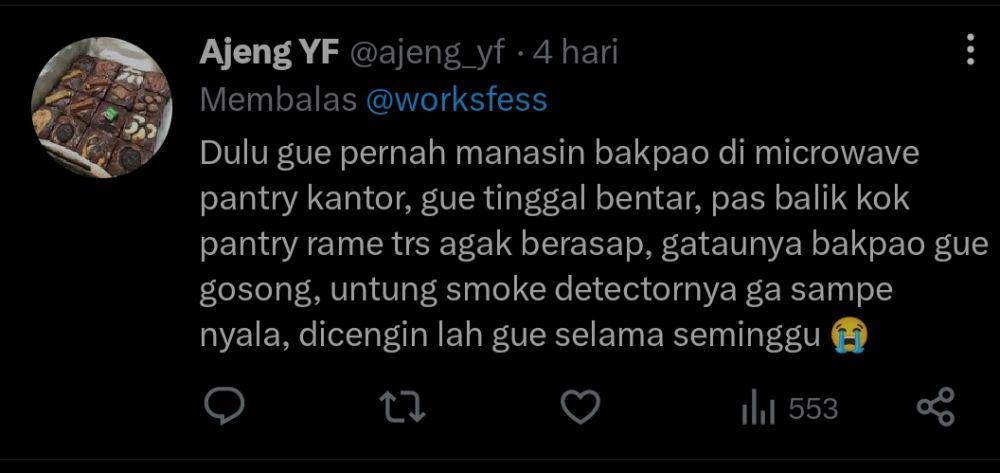 kejadian lucu di tempat kerja (twitter.com/ajeng_yf)