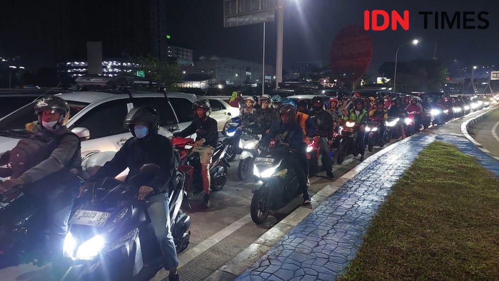 Jalur mudik di Kalimalang, Kota Bekasi. (IDN Times/Imam Faishal)