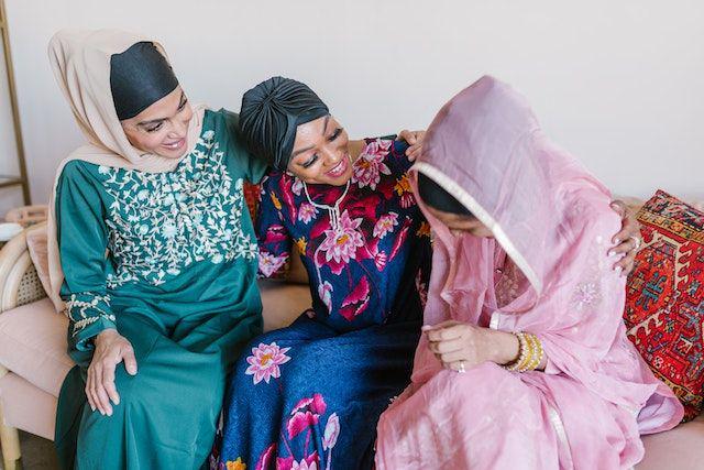 ilustrasi suasana lebaran (pexels.com/RODNAE Productions)