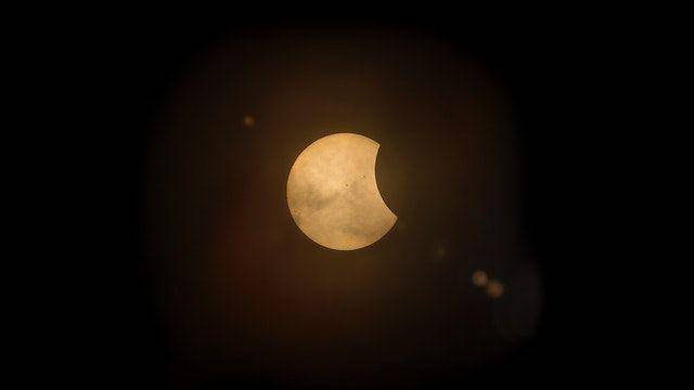 ilustrasi gerhana bulan (pexels.com/Sebastian Arie Voortman)