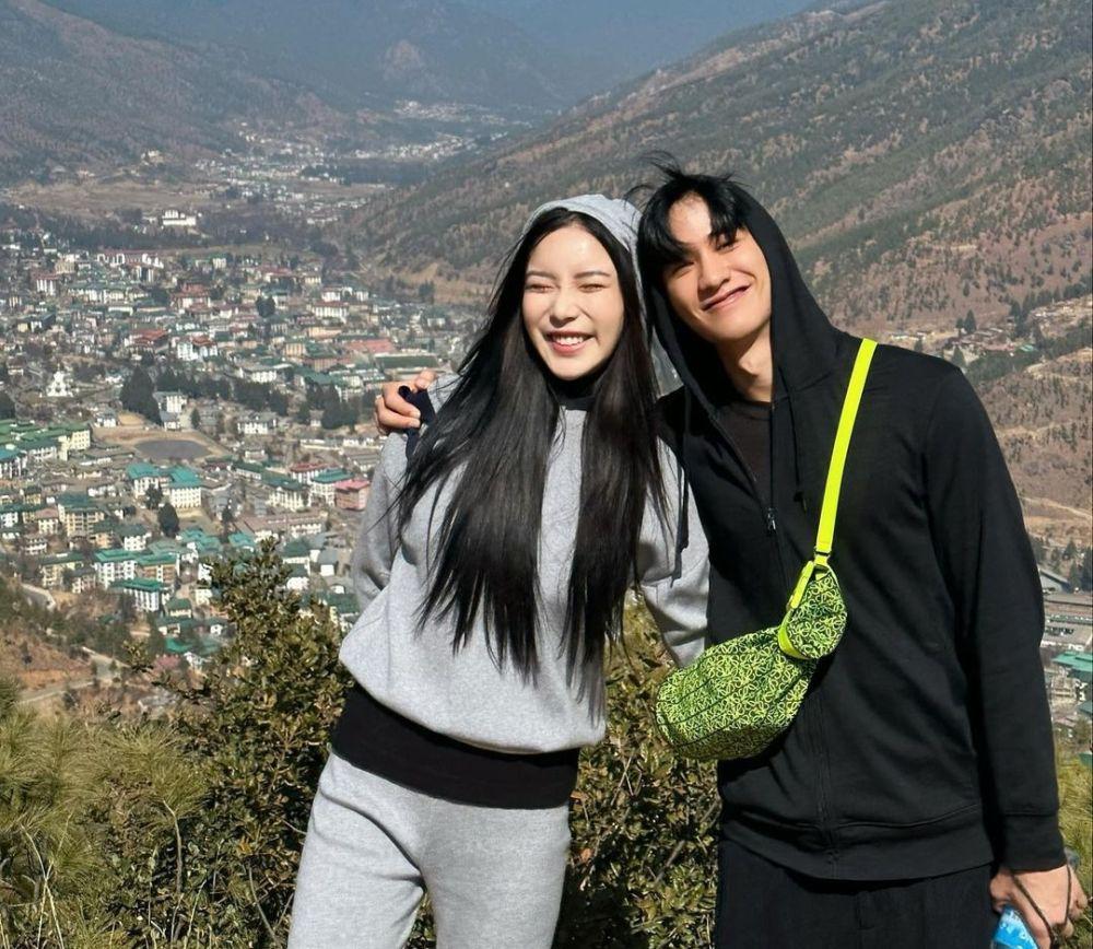 Mook Worranit bersama Tay Tawan (instagram.com/mookworranit)