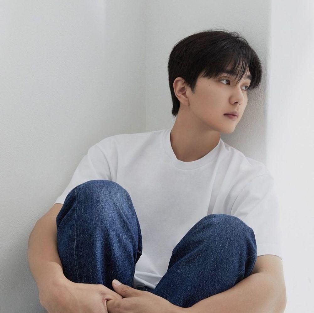 Yoo Seung Ho (instagram.com/dandyoo93_official)
