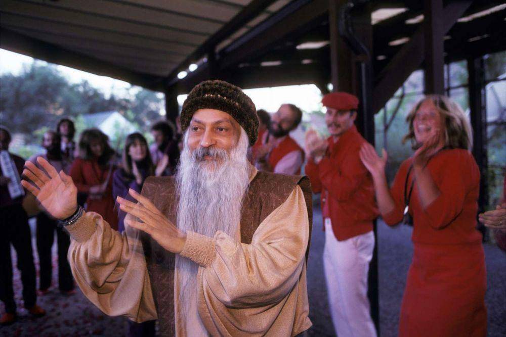 adegan dalam serial Wild Wild Country (dok. Netflix/Wild Wild Country)