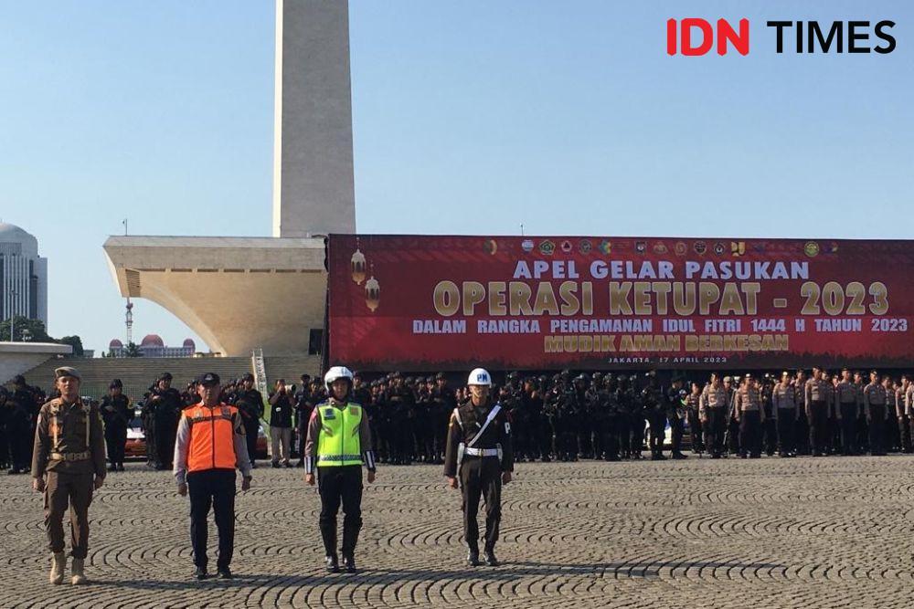 Apel gelar pasukan Operasi Ketupat 2023 di Monas, Jakarta Pusat, Senin (17/4/2023). (IDN Times/Irfan Fathurohman)