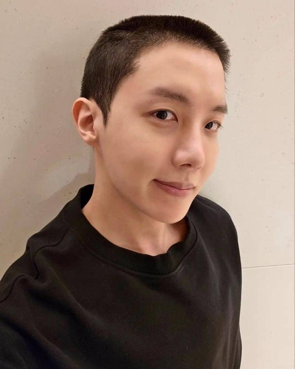J-Hope BTS berangkat wajib militer (Instagram.com/uarmyhope)