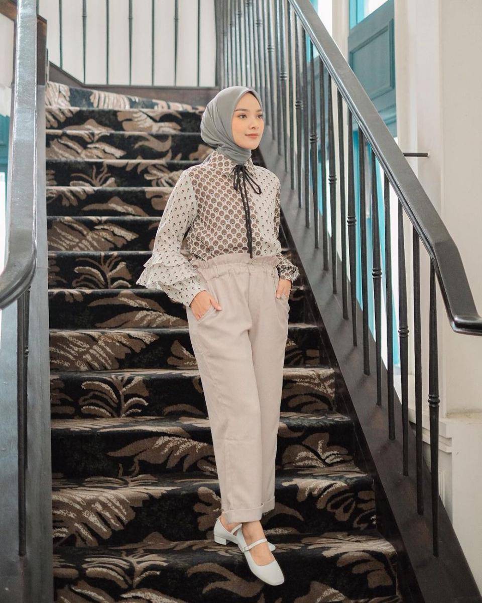ide outfit office look ala Intan Sugih (instagram.com/intansugih)