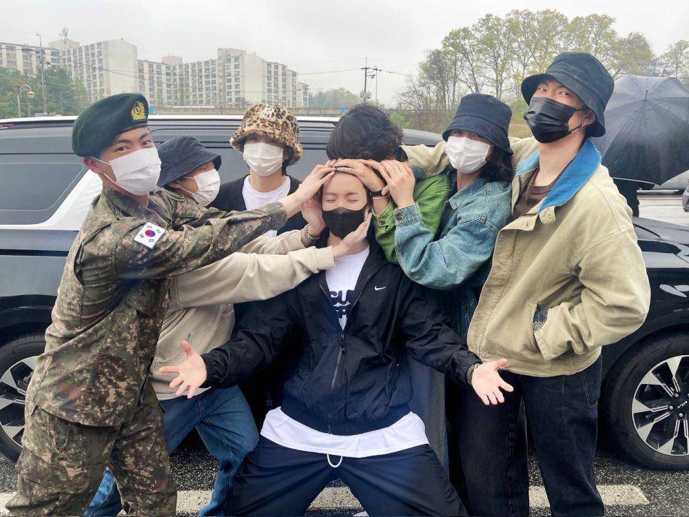 J-Hope BTS berangkat wajib militer (Twitter.com/BTS_twt)