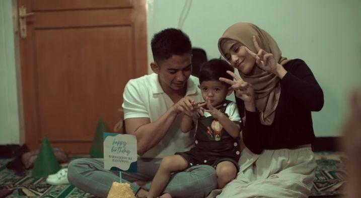 10 Potret Rizki DA dan Nadya Mustika Rayakan Ultah ke-2 Anak