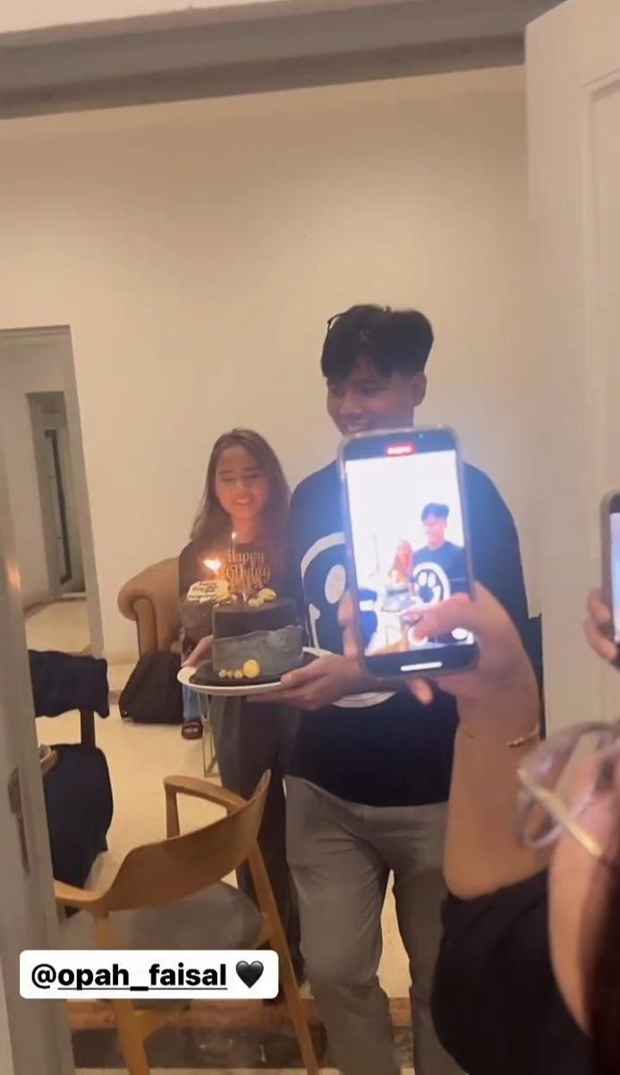 potret kejutan ulang tahun Haji Faisal (instagram.com/fransfaisal_)