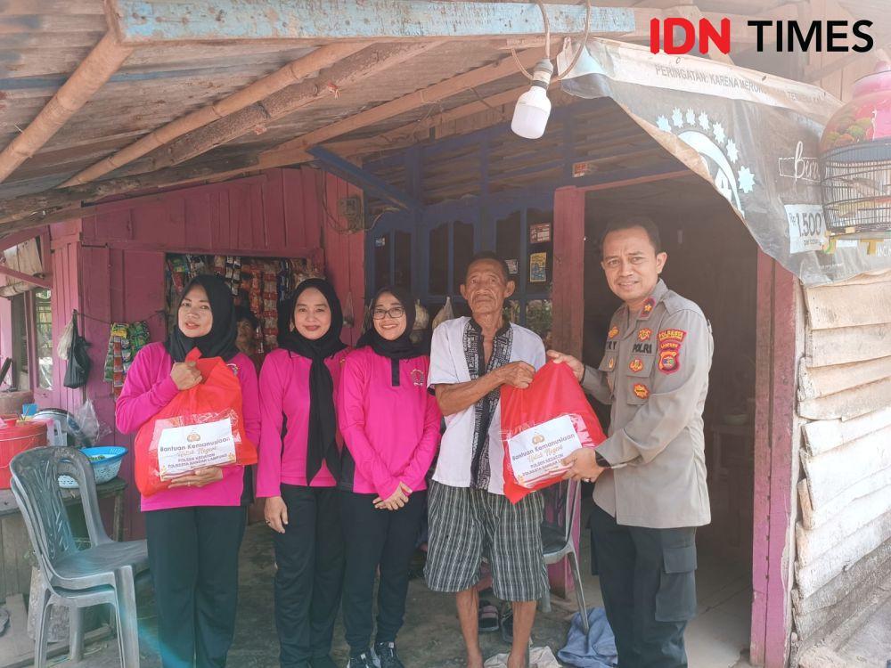 Ops Ketupat Krakatau 2023, Polsek Kedaton Beri Ratusan Paket Sembako