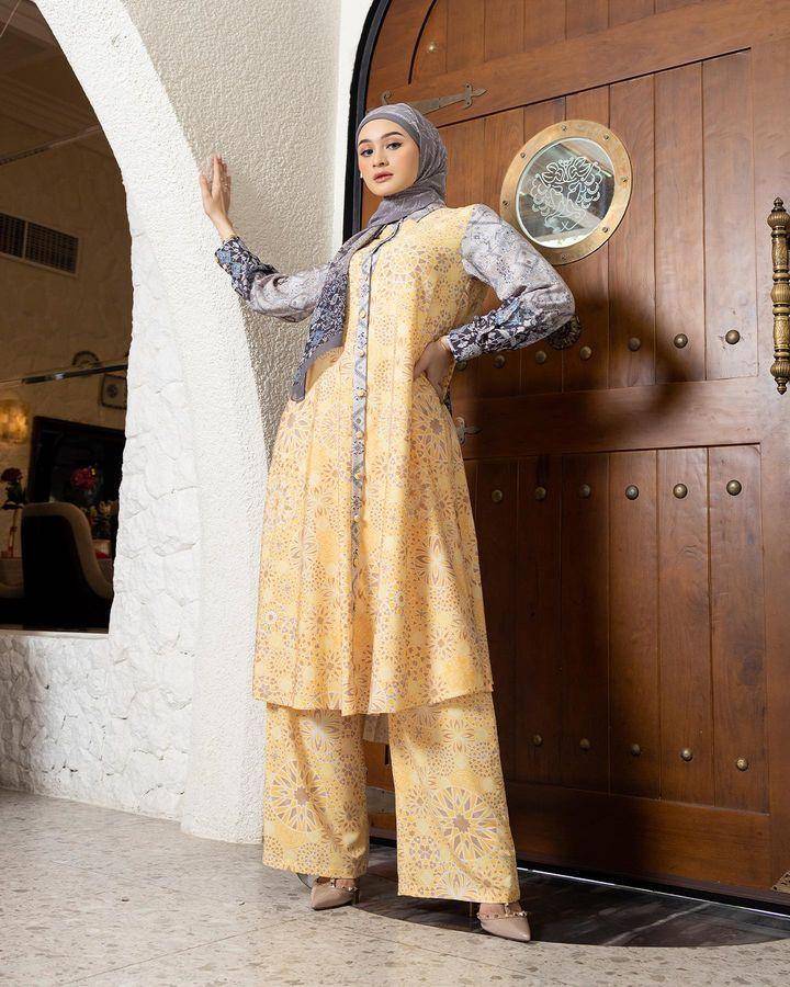 Baju Lebaran dari Mandjha by Ivan Gunawan (instagram.com/mandjha.ivangunawan)