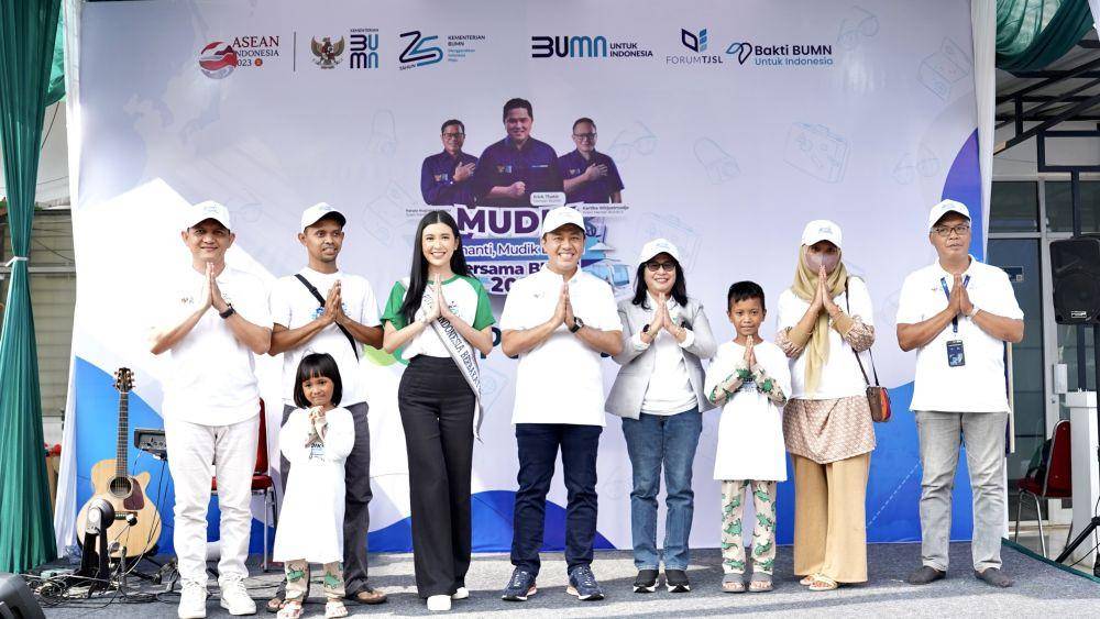 PT Pegadaian bersama dengan Kementerian BUMN dan 82 perusahaan BUMN lainnya memberangkatkan peserta mudik dengan tema ‘Mudik Dinanti, Mudik Dihati’, yang digelar di Gelora Bung Karno (GBK), Jakarta, pada Selasa (18/4/2023). (Dok. Pegadaian)