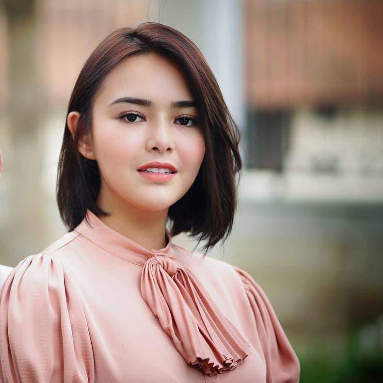 artis yang pernah dekat dengan Billy Syahputra (instagram.com/amandamanopo)