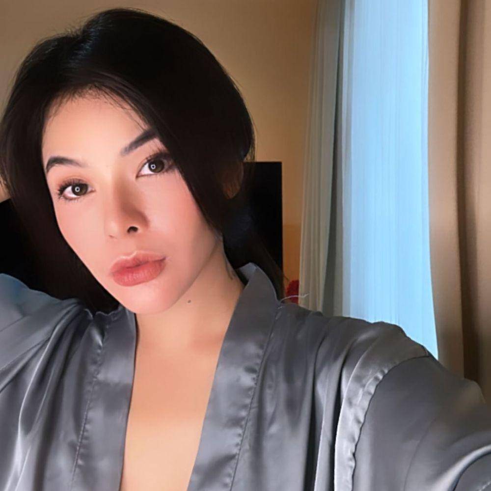 artis yang pernah dekat dengan Billy Syahputra (instagram.com/elviacerolline)