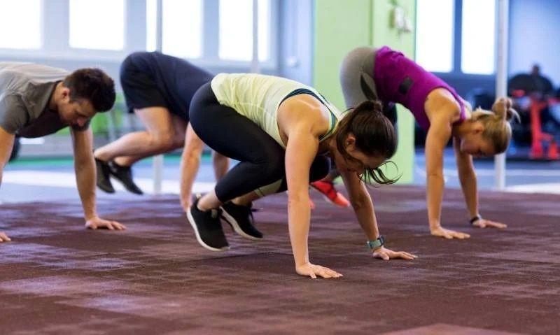 Apa itu Squat Thrust? Ini Pengertian, Manfaat dan Cara Melakukannya