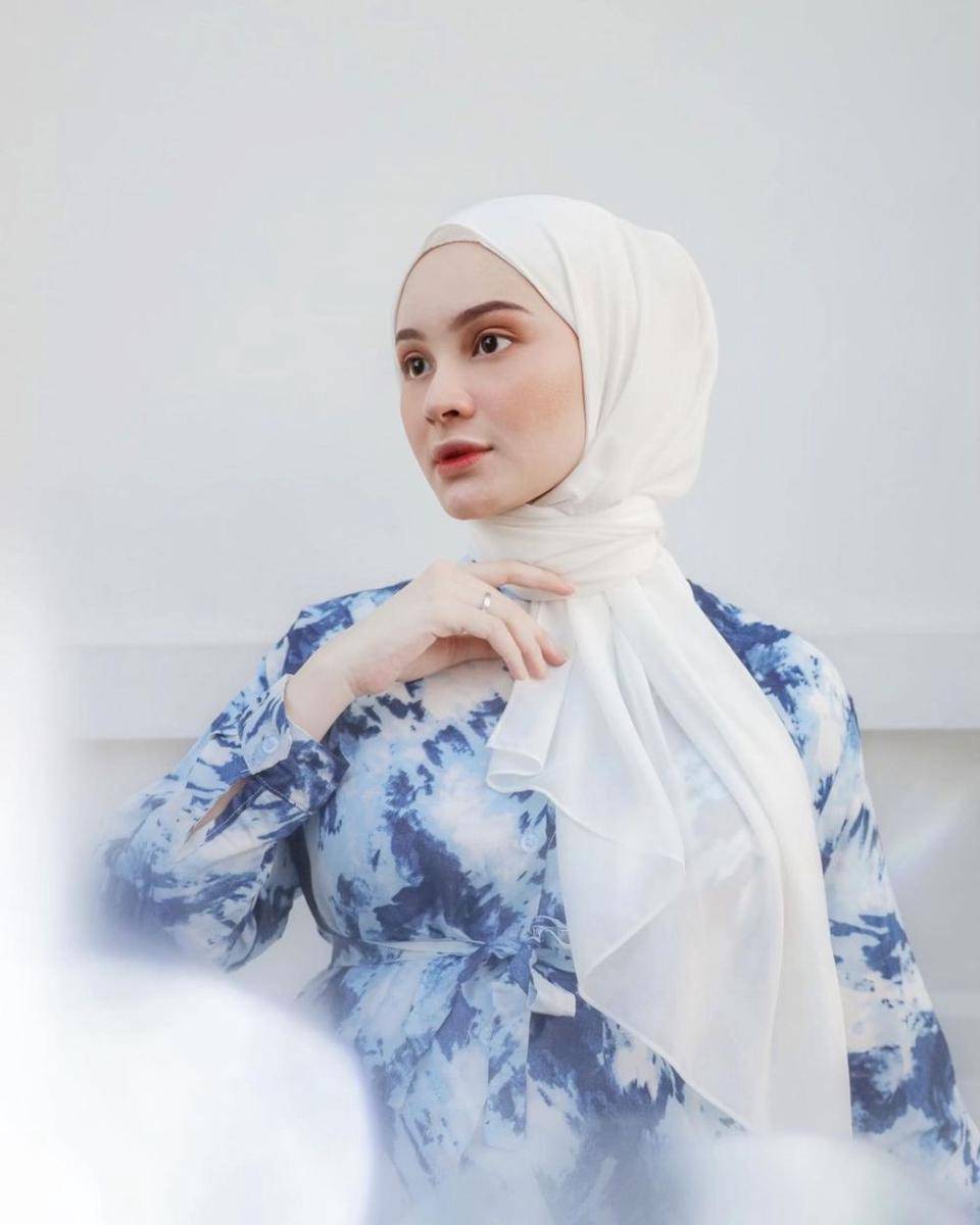 style hijab lebaran (instagram.com/sabrinasosiawan)