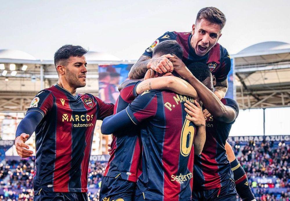 Pemain Levante saat merayakan gol. (instagram.com/levanteud)