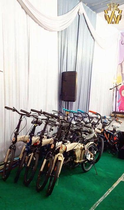 potret Via Vallen adakan istigasah dan buka puasa bersama dengan sahabat kecil (instagram.com/viavallen)