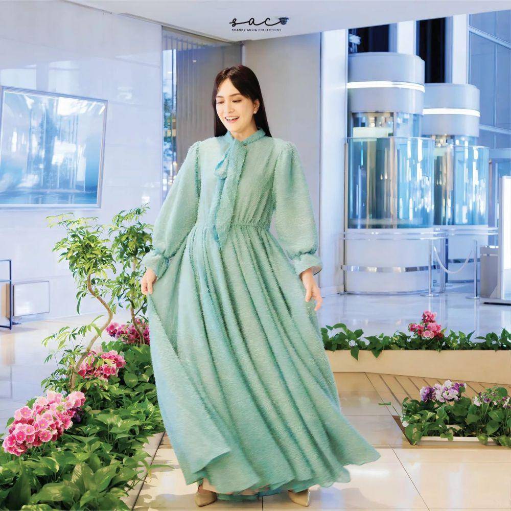 Baju Lebaran dari Shandy Aulia Collections (instagram.com/shandyauliacollections)