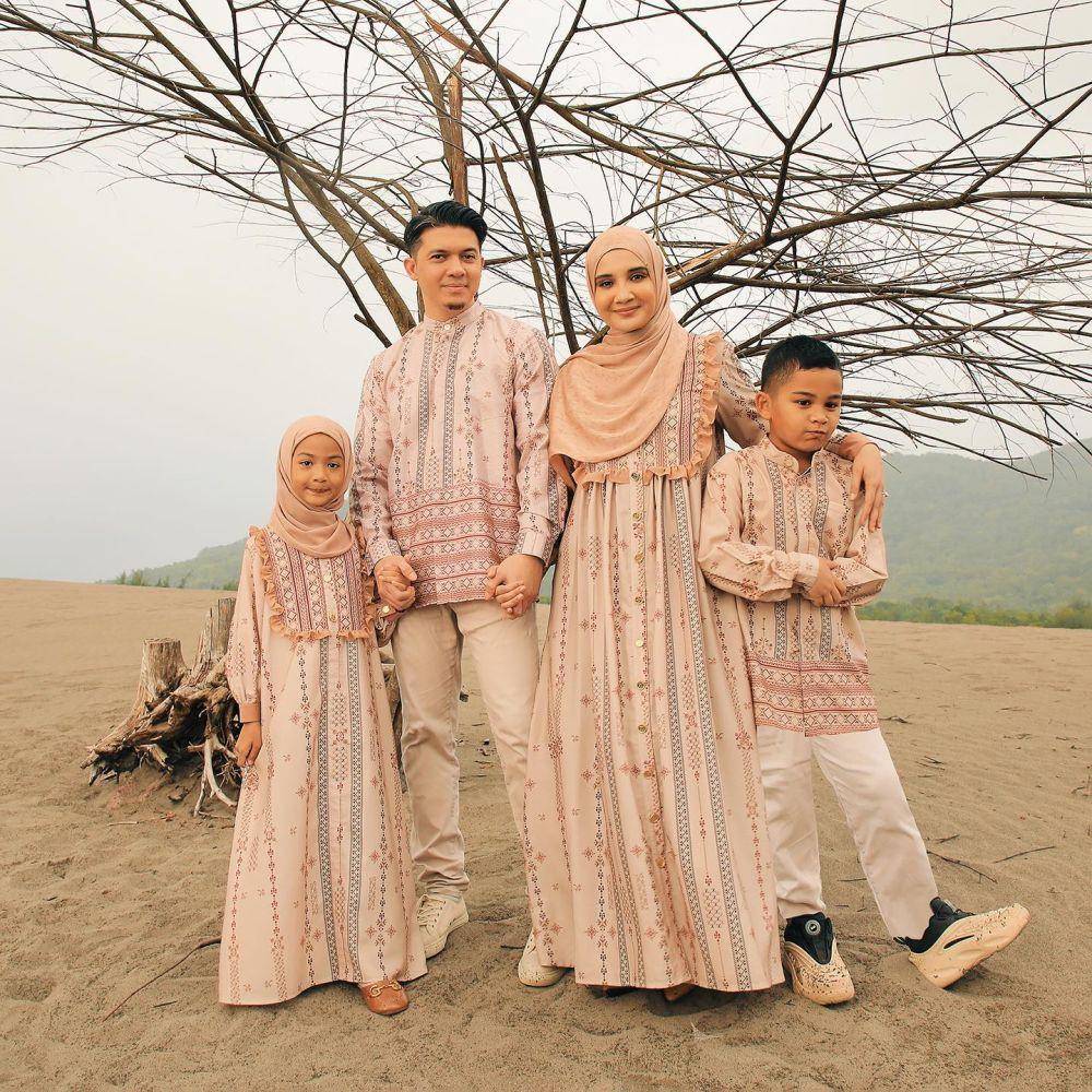 Baju Lebaran dari Zaskia Sungkar Jakarta (instagram.com/zaskiasungkarjakarta)