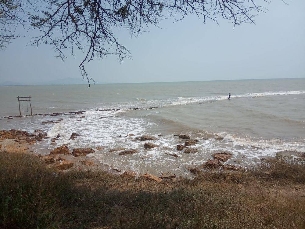 suasana di Pantai Sowan (google.com/maps/siti rokhana)