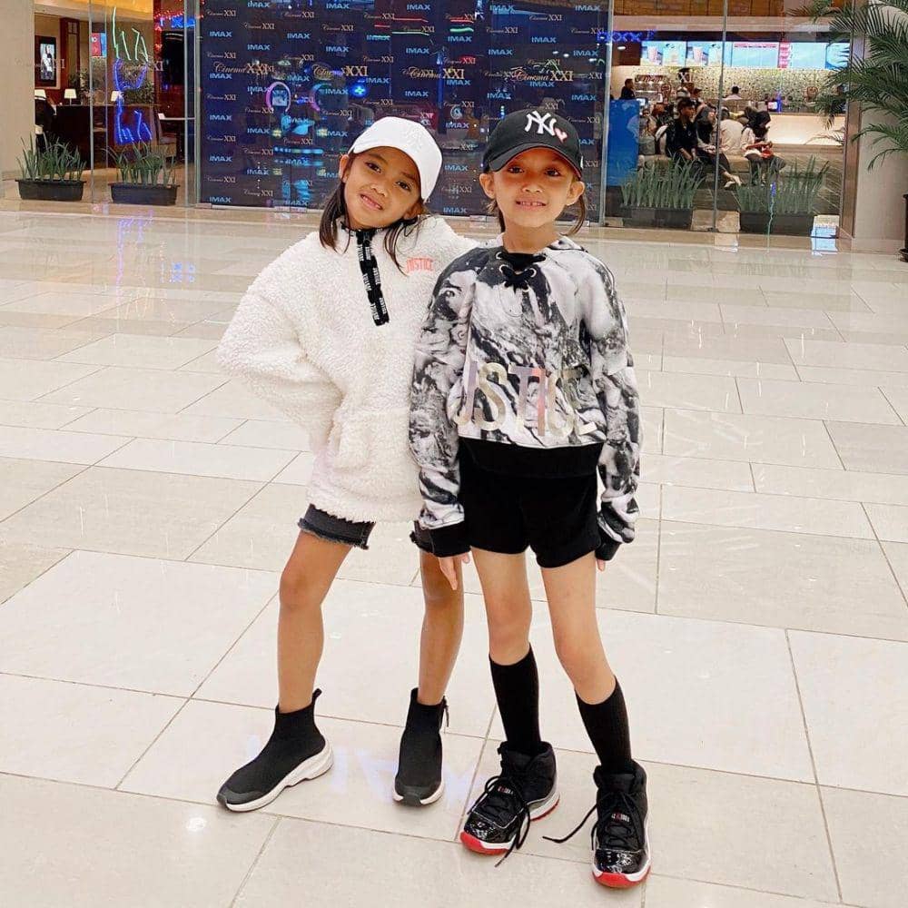 potret dua putri Ririn Dwi Ariyanti (instagram.com/ririndwiariyanti)