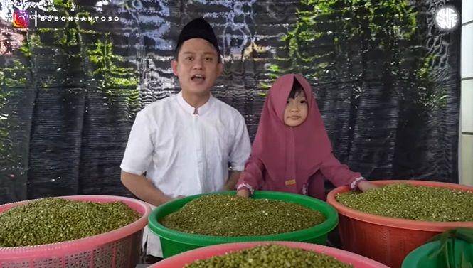 potret Bobon Santoso masak besar untuk buka puasa (youtube.com/Bobon Santoso)