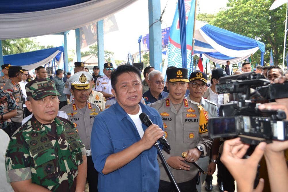 Gubernur Sumsel melepas pemudik pulang kampung lewat program mudik gratis (Dok: Polda Sumsel)