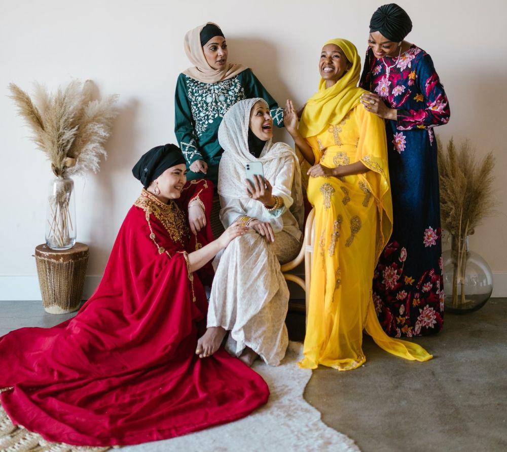 ilustrasi open house lebaran (pexels.com/RODNAE Productions)