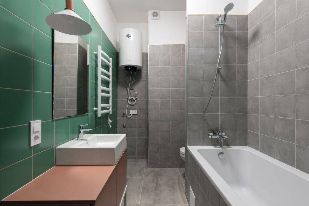 desain kamar mandi modern (pexels.com/Max Rahubovskiy)