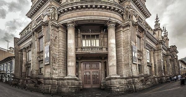 Museo Nacional del Banco Central (commons.wikimedia.org/Mauricio Ademir)