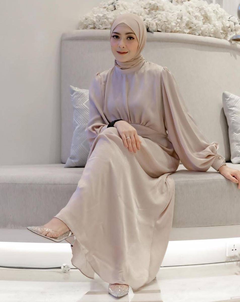 Style kondangan Richa Iskak (instagram.com/richaiskak)